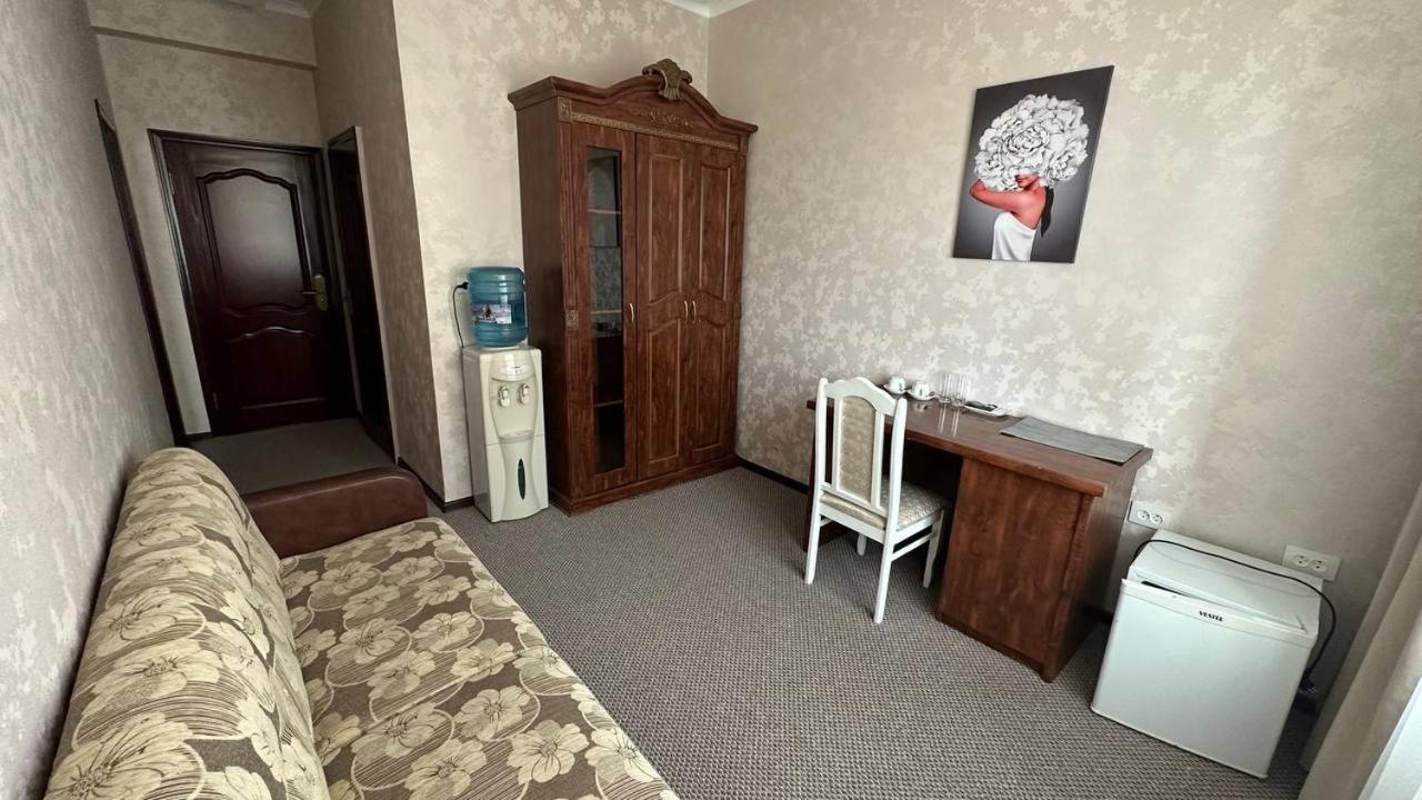 Altyn Adam Hotel Petropavlovsk Eksteriør billede