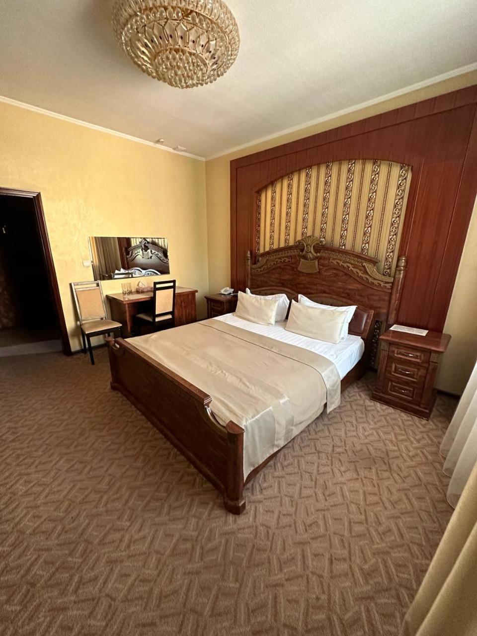 Altyn Adam Hotel Petropavlovsk Eksteriør billede