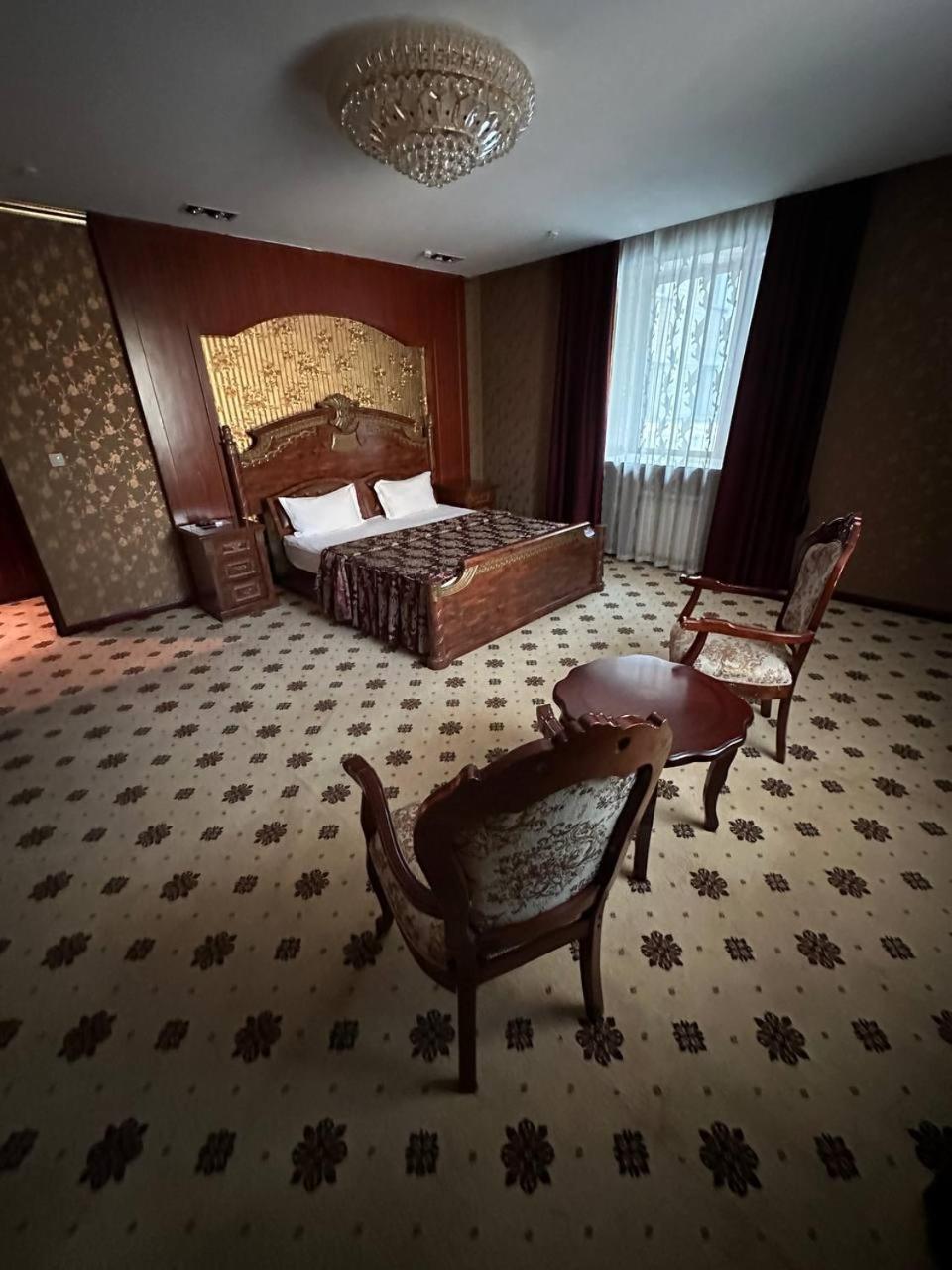 Altyn Adam Hotel Petropavlovsk Eksteriør billede