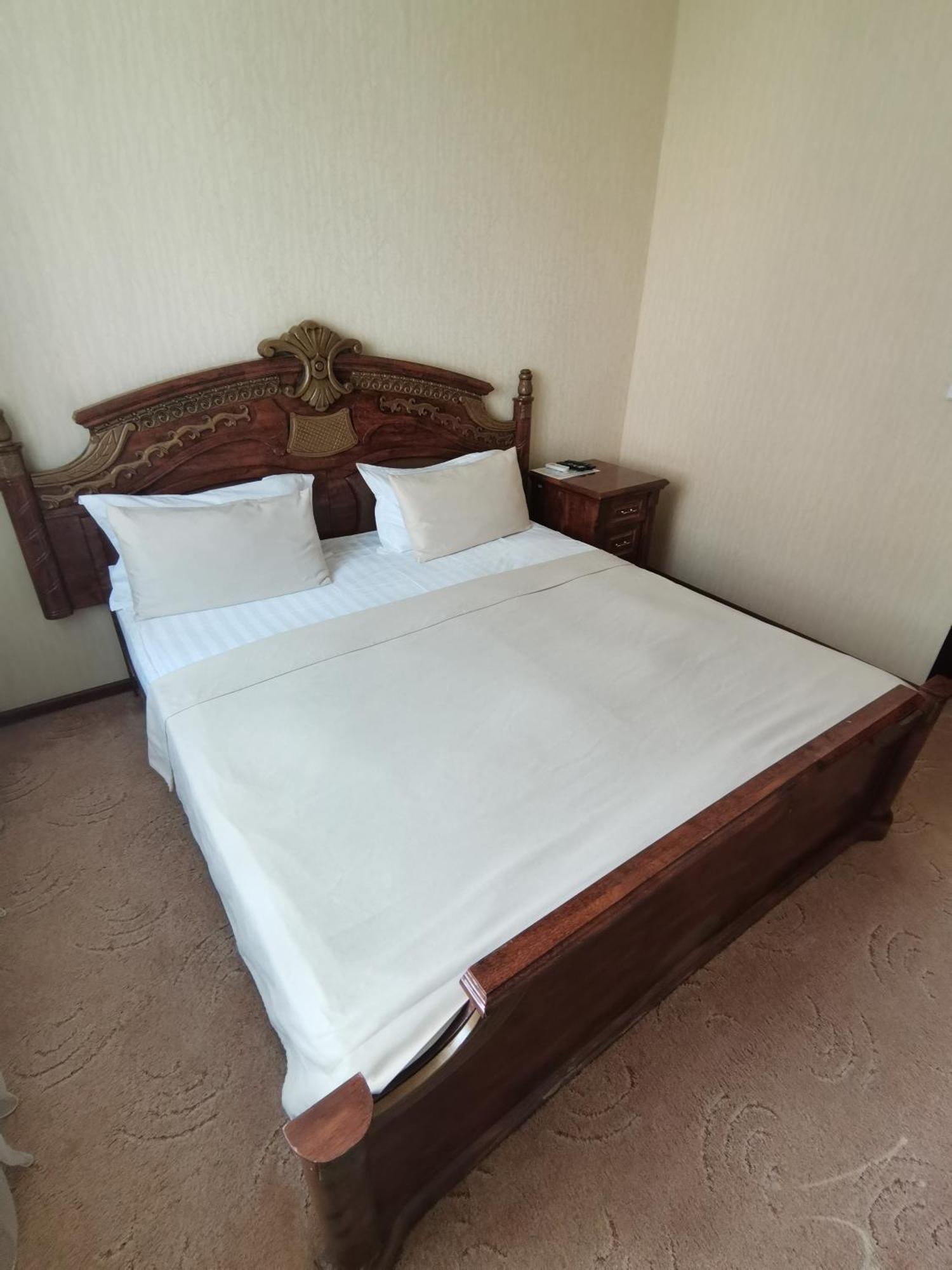 Altyn Adam Hotel Petropavlovsk Eksteriør billede