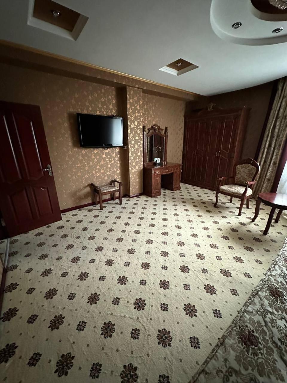 Altyn Adam Hotel Petropavlovsk Eksteriør billede