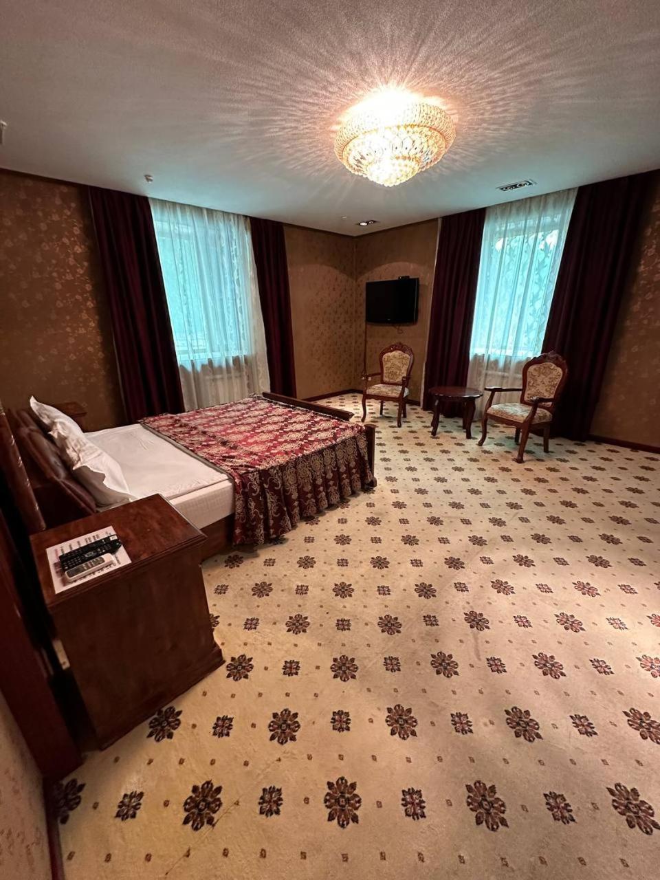 Altyn Adam Hotel Petropavlovsk Eksteriør billede